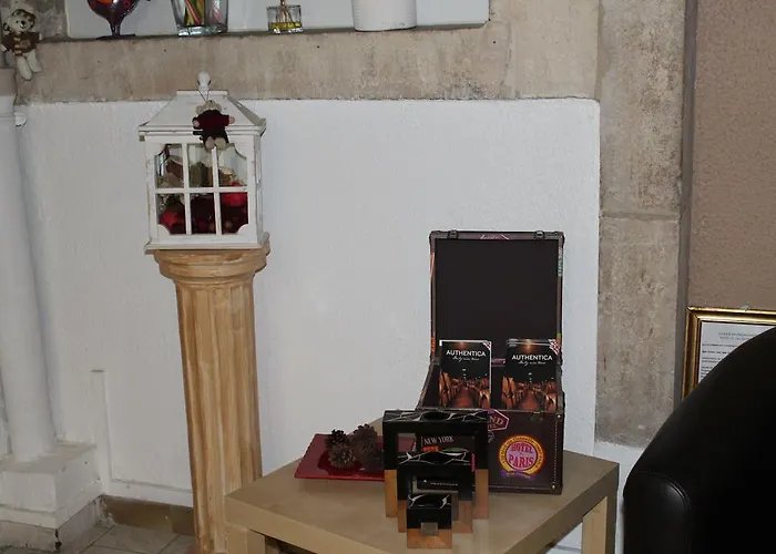 Le Jacquemart 3* Ντιζόν